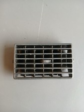 Volkswagen Golf 4 / Grille de