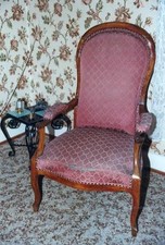 Fauteuil Voltaire en noyer