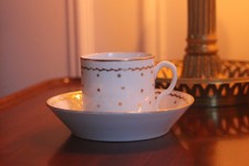 Tasse en porcelaine de