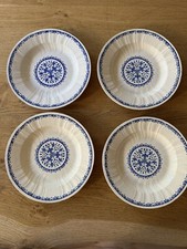 Gien :4 Assiettes Creuses Terre De Fer cachet triangle creux  année 1875