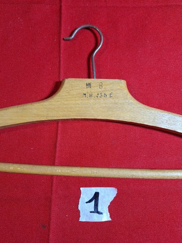 Ancien cintres bois - cintres,