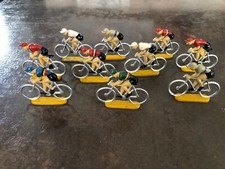 Lot de 10 cyclistes Aludo en