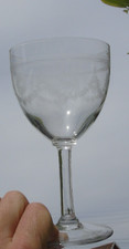 Verre à eau en verre gravé