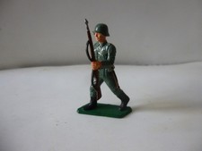 SOLDAT   ARMEE ALLEMANDE    V11 STARLUX