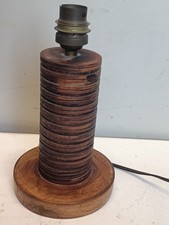 LAMPE EN BOIS DANS LE GOÛT DE
