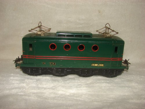 Hornby locomotive - 0,