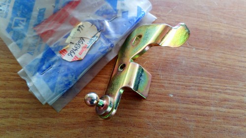 Bras levier pompe - de,