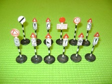 DINKY TOYS 47 LOT DE 12