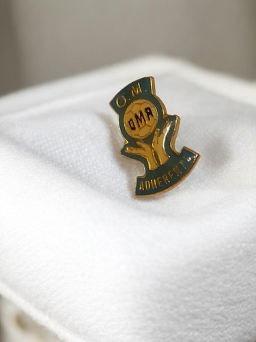 Pin vintage olympique - pin's, om