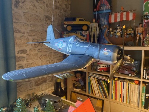 Avion corsair 18 - avion,