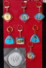 Lot de 7 anciens porte-clés