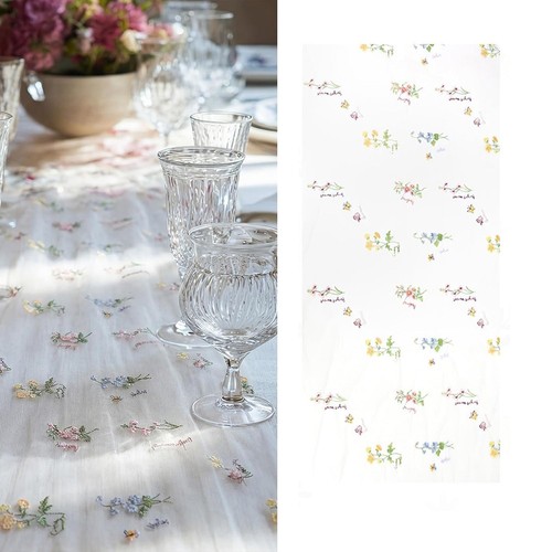 Table beige fleurs pour - table,