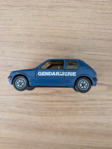 Voiture miniature peugeot - voiture,