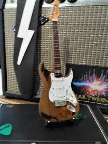 Rory gallagher 3 color - gallagher,