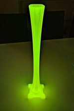 Ancien Grand Vase en Verre