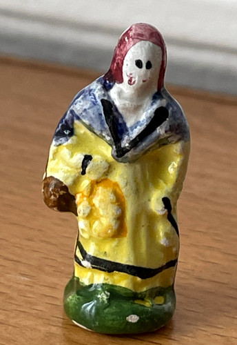 Fève ancienne femme - ancienne,