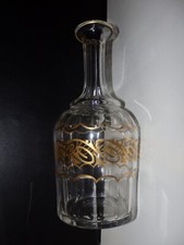 CARAFE ANCIENNE EN CRISTAL FRISE OR ET PANS COUPES BACCARAT ST LOUIS ?