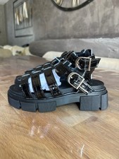 sandales cube femme noire effet croco avec brides et semelle épaisse taille 40