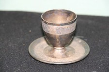 ancien coquetier en argent.