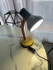 LAMPE DE BUREAU STYLE VINTAGE SA MATHIAS JAUNE ROUGE ET BLEU en Très bon état