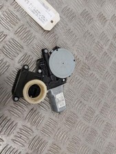 Moteur leve vitre avant gauche TOYOTA YARIS 2 PHASE 1 698200D041