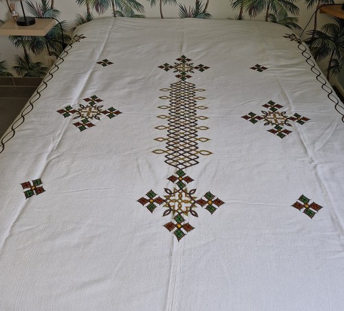 Rare cet ensemble dessus - -,