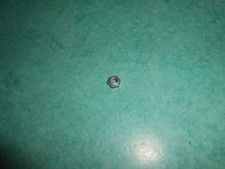 Ecrou faux borgne M5 6 pans de