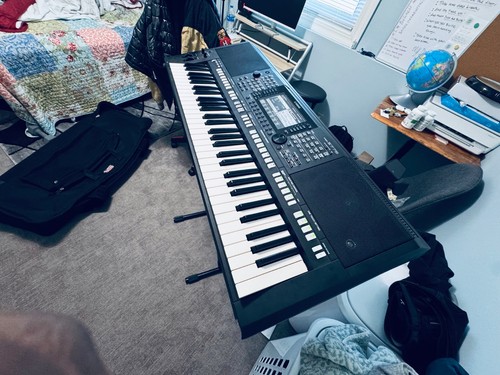 Yamaha keyboard psr s775 - keyboard,
