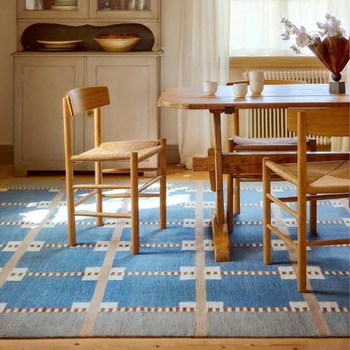 Tapis ancien scandinave
