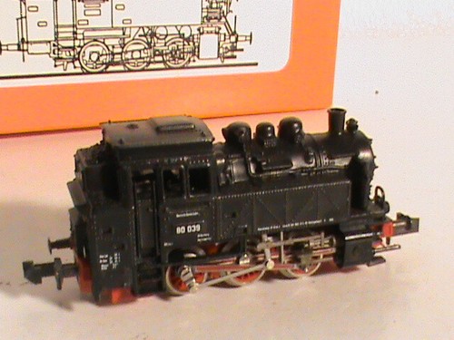 Locomotive vapeur roco - à,