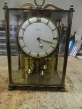 pendule 400 jours  KOMA laiton ,verre ciseler, dans son jus, horloge,mouvement