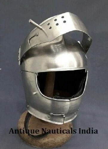 Nouveau casque médiéval