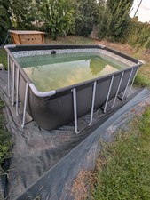 piscine hors sol izaki 8,4m³ avec son échelle et le moteur de filtration à verre