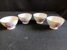 Lot De 4 Anciens Petits Bols H