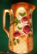 Ancien Pichet en  barbotine de