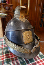 Casque en acier noircie  de Sapeur pompier modele dit de feu  vers 1830