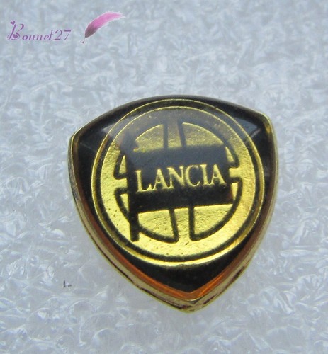 Pin logo écusson emblème - pin's,