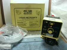 Pompe LMI MILTON ROY B721392SI