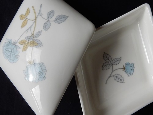 Boîte porcelaine de - boîte, en