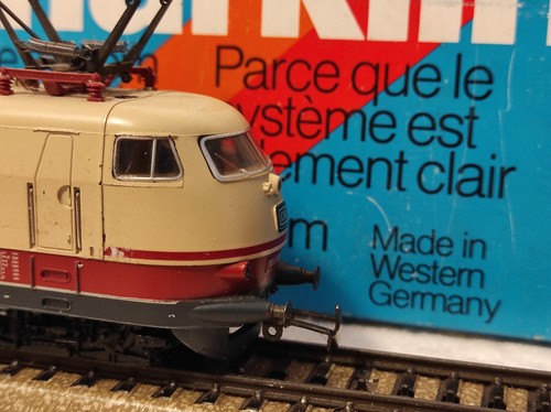 Train locomotive - ho,