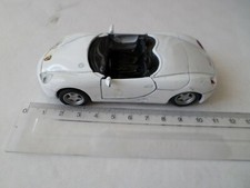 epave - porsche modele boxster blanc - maisto