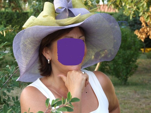 Chapeau cérémonies en - de,