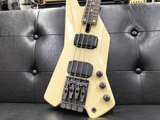 Guitare basse électrique