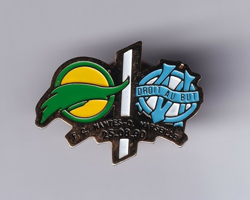 Rare pins pin football - pin's,