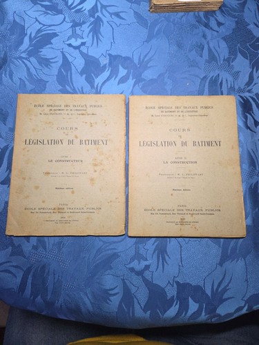 Lot livres législation du - 2,