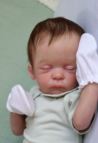 Baby reborn realistic - , doll