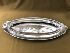 plat de service ovale ART NOUVEAU métal argenté Décor de poissons 58 cm Plateau