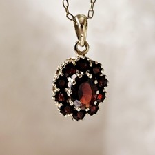 Collier Pendentif Vermeil Grenats 15x12mm Chaine Dorée 42 Cm