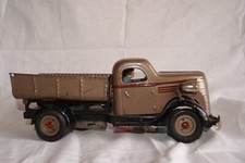 JOUET VEBE ANNEE 1940 EN TOLE VICTOR BONNET