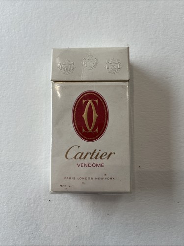 Ancien paquet cigarettes vide - cigarettes,